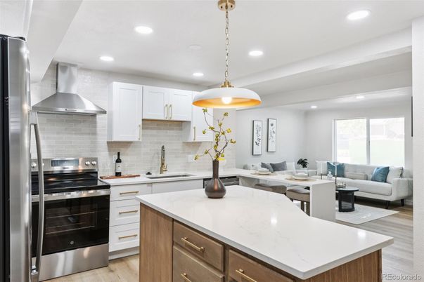 Interior, Kitchen, Living room, Pendant Lights, Recessed Lighting, Stainless Steel Appliances, Wood Texture Flooring