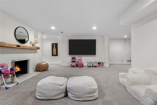 Fireplace, Interior, Living room, Recessed Lighting