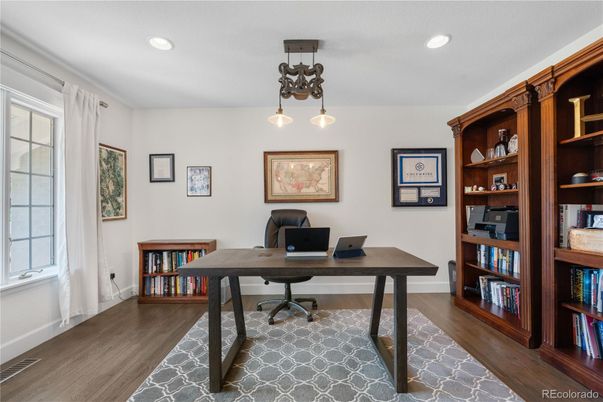 Home Office, Interior, Pendant Lights, Recessed Lighting, Wood Texture Flooring