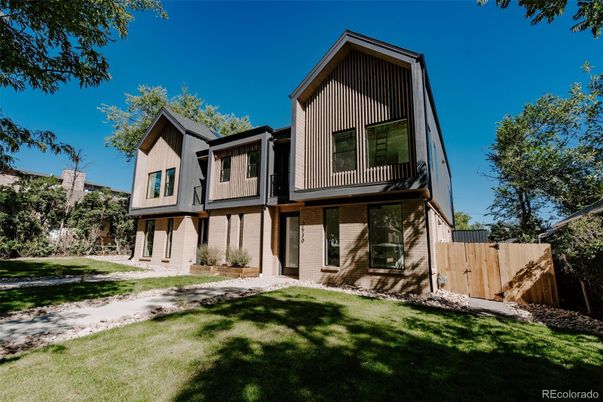 Backyard, Exterior, Facade, Brick Facade, Farmhouse