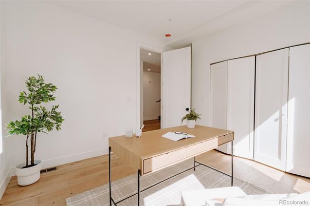 Home Office, Interior, Recessed Lighting, Wood Texture Flooring