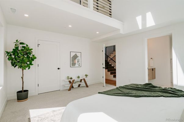 Bedroom, Interior, Recessed Lighting