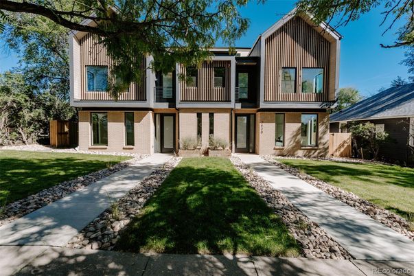 Backyard, Exterior, Facade, Modern