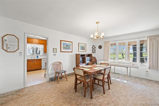 Chandelier, Dining room, Interior