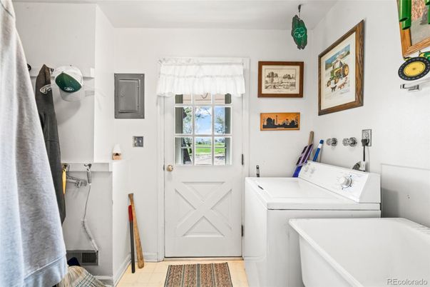 Interior, Washer