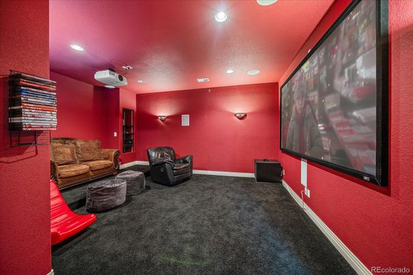 Interior, Projection Screen, Recessed Lighting, Theatre Room