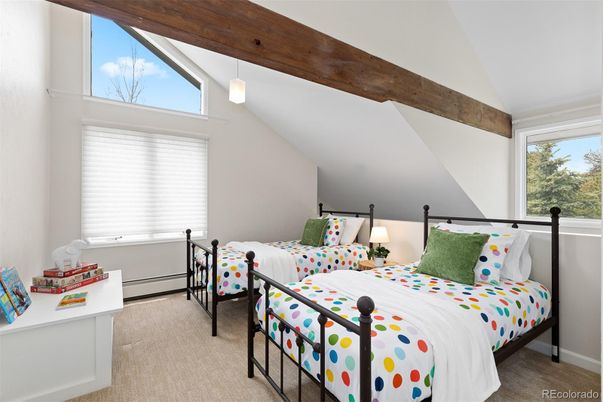 Bedroom, Interior, Pendant Lights