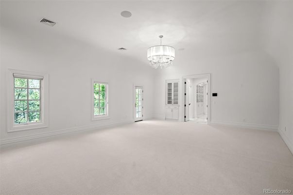 Chandelier, Empty room, Interior