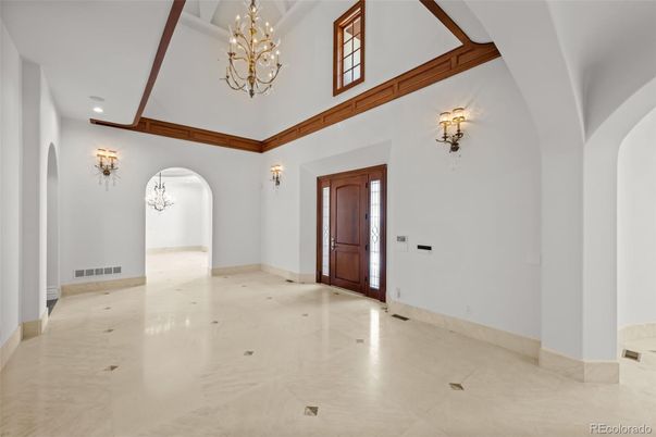 Chandelier, Interior, Wooden Beams