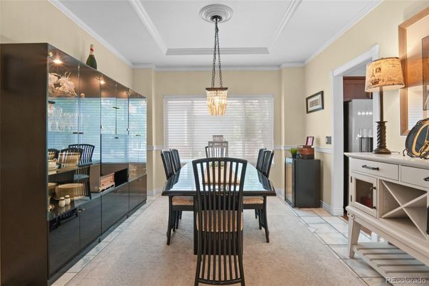 Chandelier, Dining room, Interior, Pendant Lights
