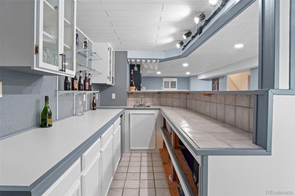Interior, Kitchen, Recessed Lighting, Tile Countertops