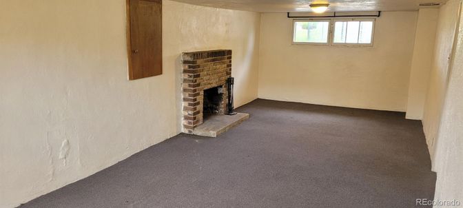 Empty room, Fireplace, Interior