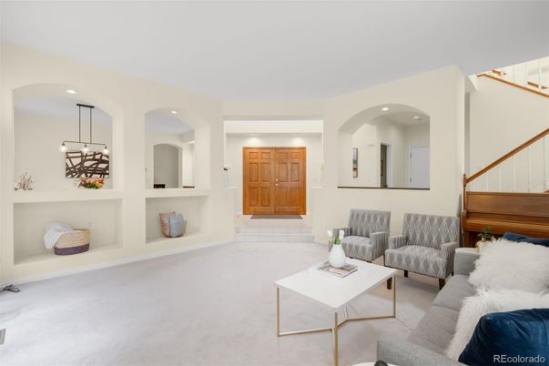 Interior, Living room, Pendant Lights, Recessed Lighting