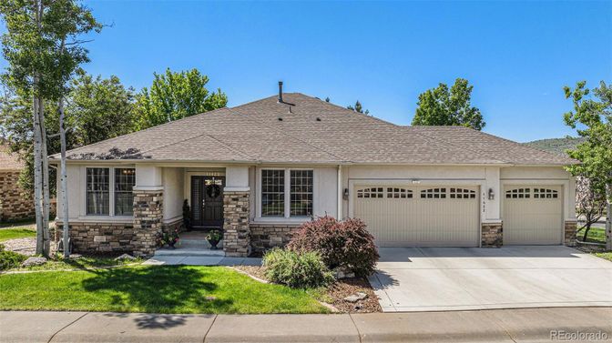 Attached, Exterior, Facade, Ranch