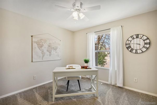 Home Office, Interior
