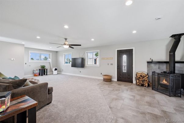 Fireplace, Interior, Living room, Recessed Lighting