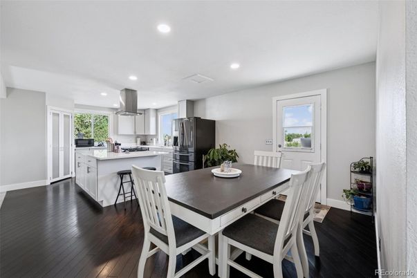 Dining room, Interior, Kitchen, Recessed Lighting, Wood Texture Flooring
