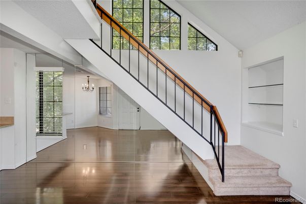 Chandelier, Empty room, Interior, Wood Texture Flooring