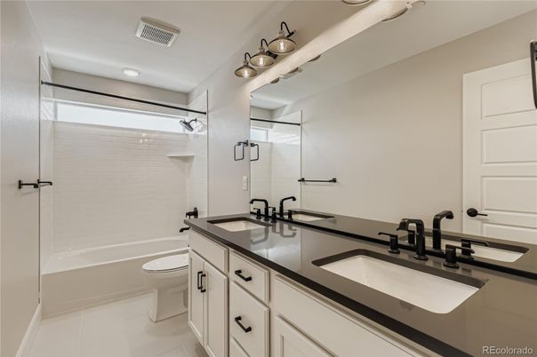 Bathroom, Dual Sink Vanities, Interior