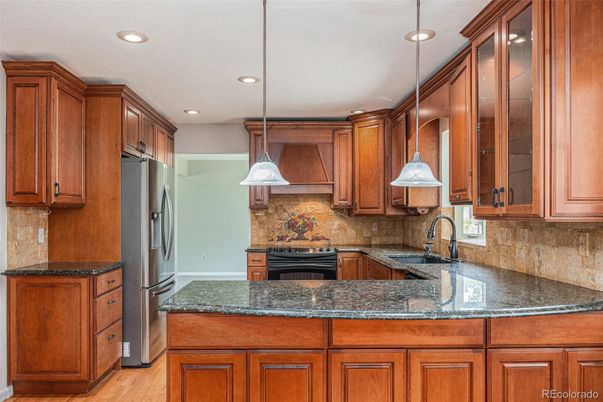 Interior, Kitchen, Pendant Lights, Recessed Lighting, Wood Texture Flooring