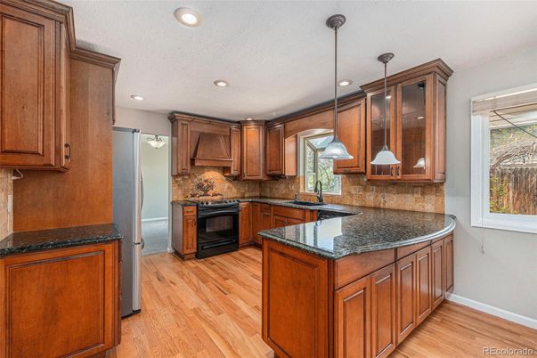 Interior, Kitchen, Pendant Lights, Recessed Lighting, Wood Texture Flooring