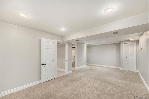 Empty room, Interior, Recessed Lighting