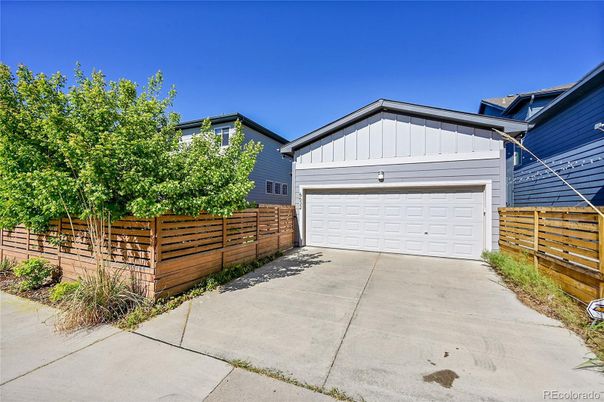 Detached Garage, Exterior