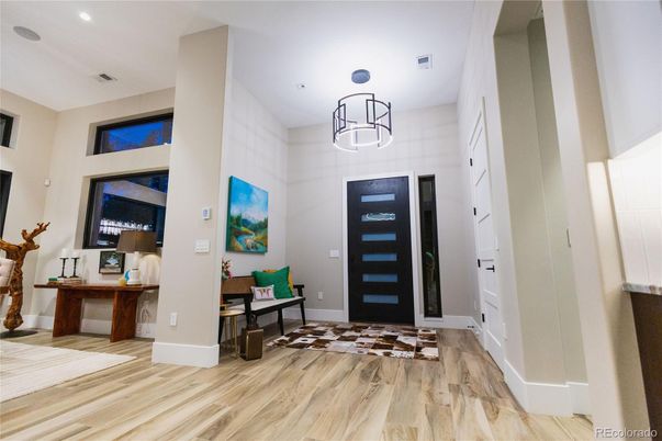 Interior, Pendant Lights, Recessed Lighting, Wood Texture Flooring