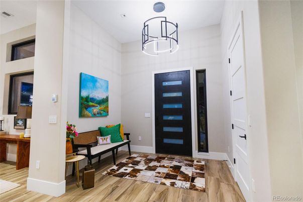 Interior, Pendant Lights, Wood Texture Flooring