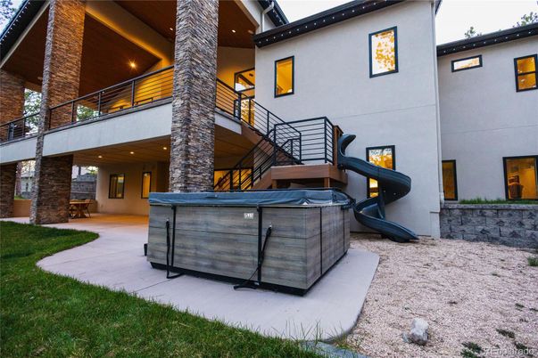 Exterior, Hot Tub