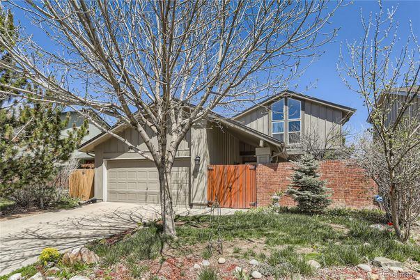 Attached, Exterior, Facade, Brick Facade, American Craftsman
