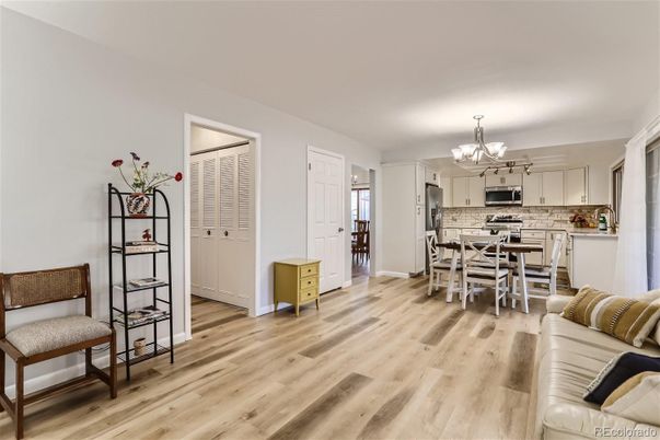 Chandelier, Dining room, Interior, Kitchen, Wood Texture Flooring