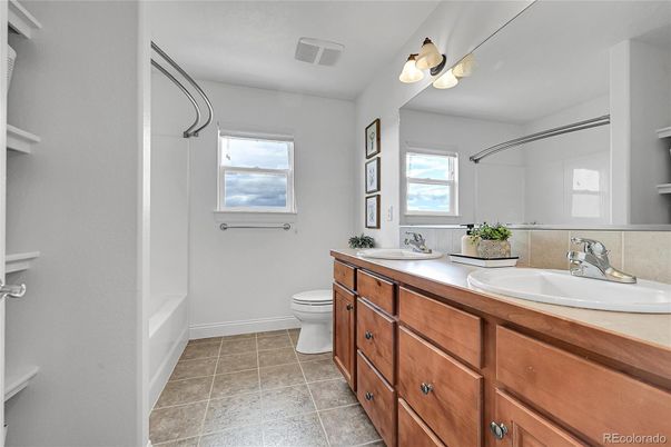 Bathroom, Dual Sink Vanities, Interior