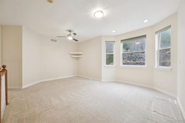 Empty room, Interior, Recessed Lighting