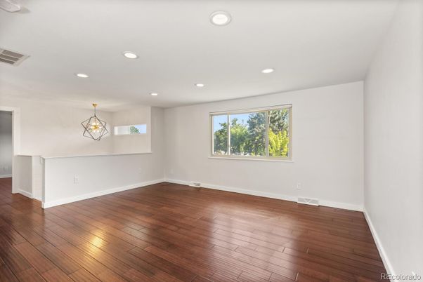 Empty room, Interior, Recessed Lighting, Wood Texture Flooring