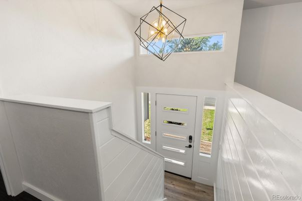 Interior, Pendant Lights, Wood Texture Flooring