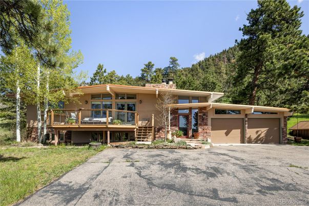 Attached, Exterior, Facade, Modern