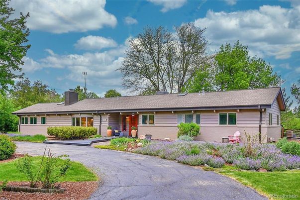 Backyard, Exterior, Facade, Ranch