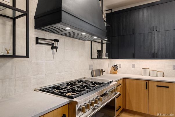 Interior, Kitchen, Stainless Steel Appliances