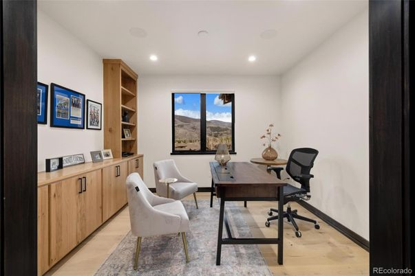 Home Office, Interior, Recessed Lighting, Wood Texture Flooring