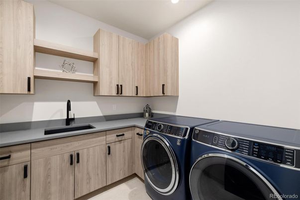 Interior, Recessed Lighting, Washer