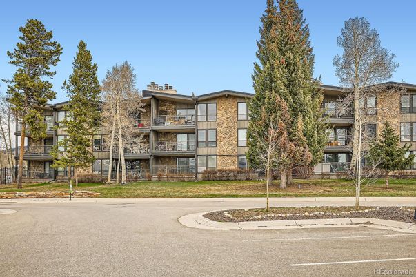 Backyard, Exterior, Facade, Condo Building
