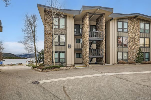 Exterior, Facade, Condo Building