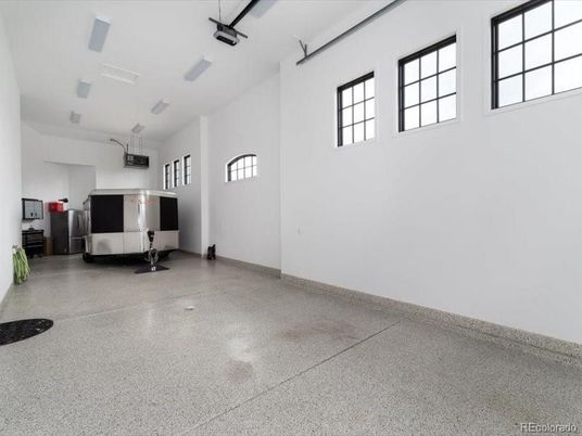 Garage, Interior