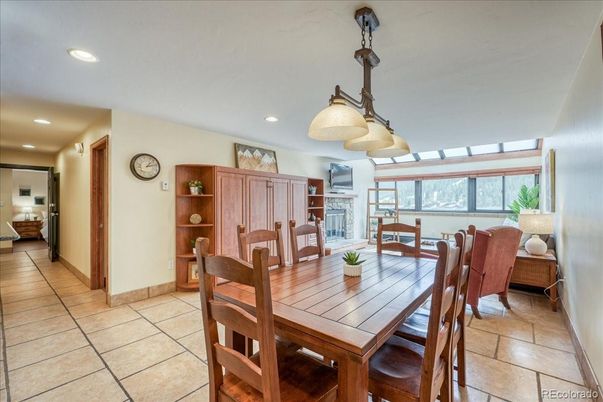 Dining room, Interior, Pendant Lights, Recessed Lighting