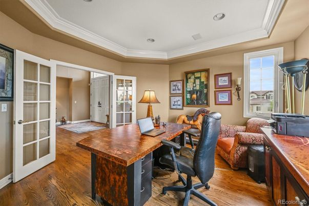 Home Office, Interior, Recessed Lighting, Wood Texture Flooring