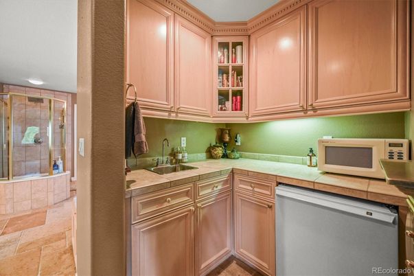 Interior, Kitchen, Recessed Lighting, Tile Countertops