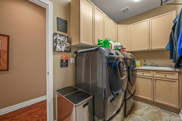 Interior, Washer, Wood Texture Flooring