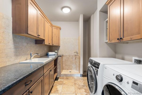 Interior, Washer