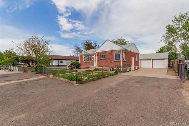 Backyard, Detached Garage, Exterior